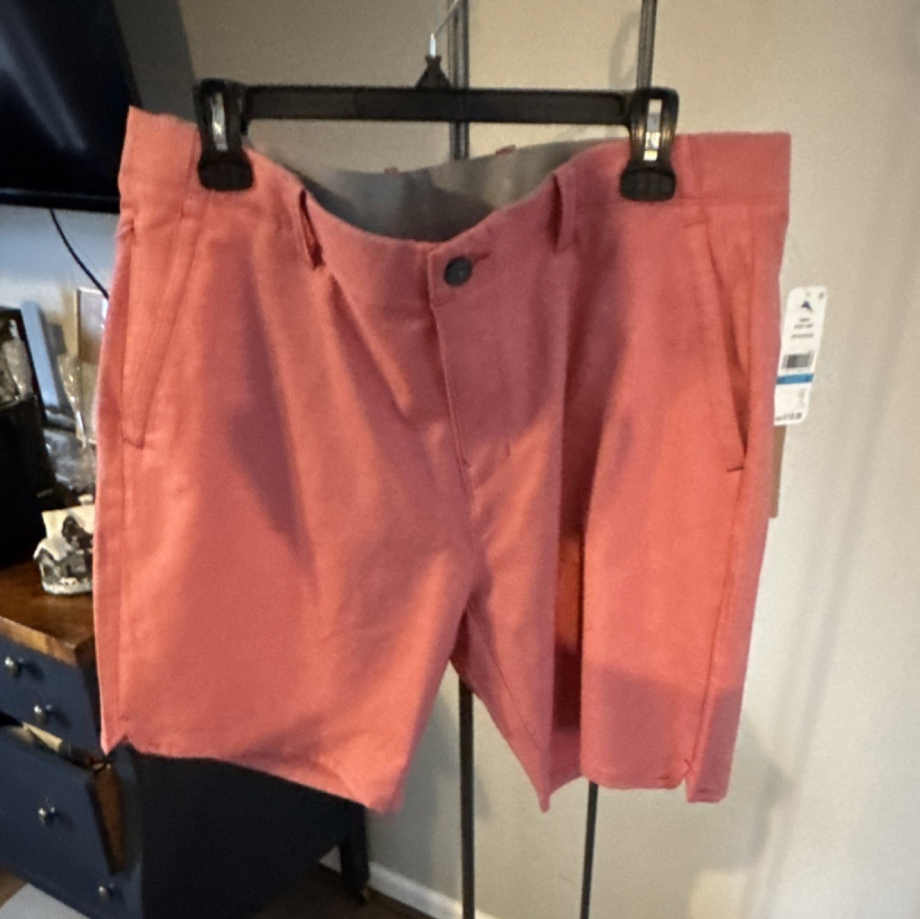 Tommy Bahama Men's Chino Shorts Red Regular Flat Front Button Closure Pockets
