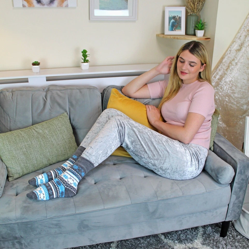 Ladies 3 Pack Non-Elastic Winter Warm Fairisle Thermal Socks - Image 4 of 4