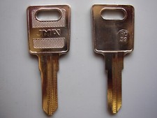 Ronis Replacement Filing Cabinet Key CC801 - CC1000 Lockers, tambors & pedestals