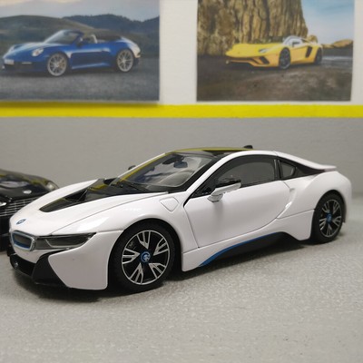 1 24 bmw i8