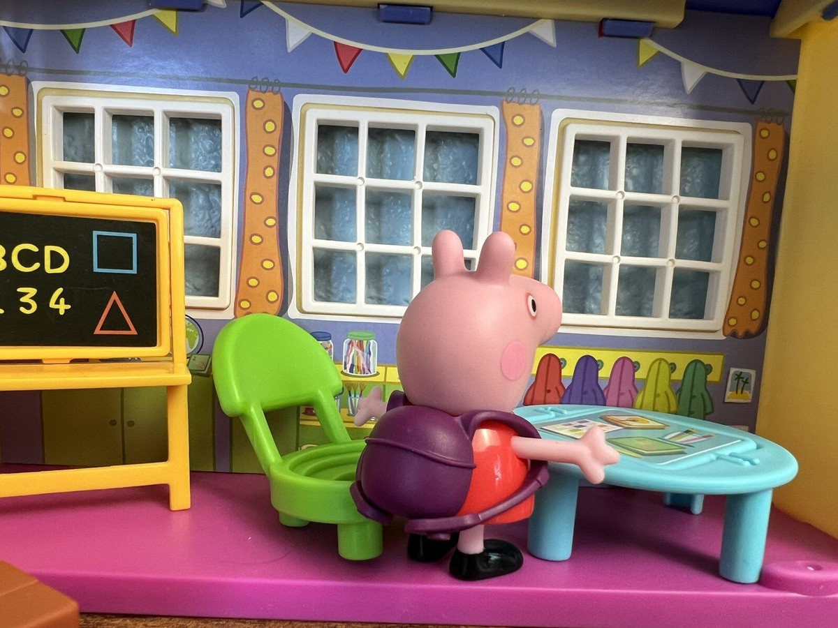 Peppa Pig Back To School: Peppa Schoolbag (no Other
