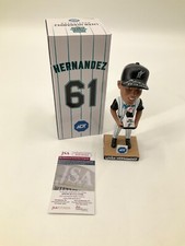 LIVAN HERNANDEZ MIAMI MARLINS SIGNED 1997 WS MVP BOBBLEHEAD JSA WITNESS COA