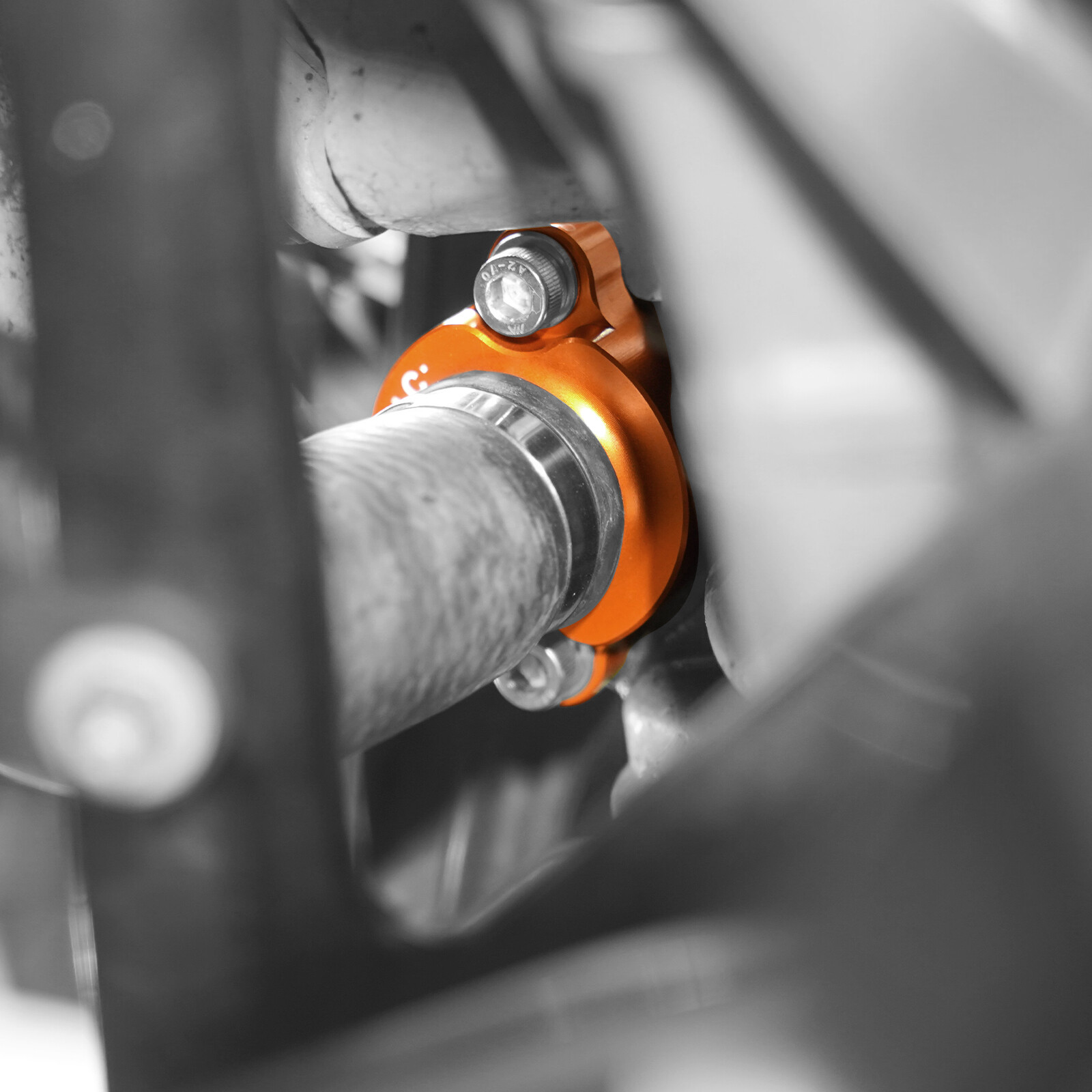 Aluminum Thermostat Housing Cover for KTM 690 DUKE/Enduro R/SMC/SMC R 08-25