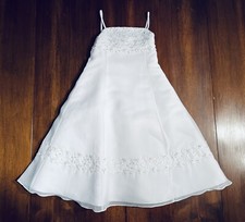 Davids Bridal FLOWER GIRL DRESS Sz 3 White With Floral Appliqué Pearls Beautiful