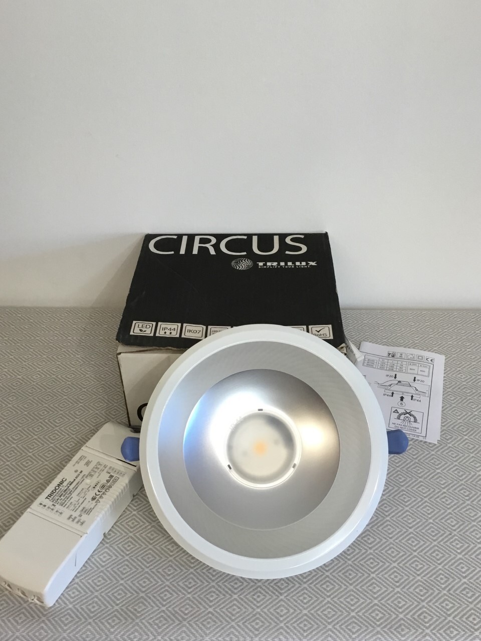 Plafonnier Spot Circus Led D200 2100lm finition haut de gamme