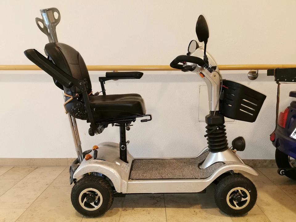 Seniorenmobil Elektromobil LG Scooter 4023 BUS