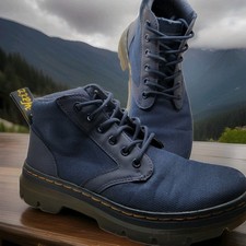 Dr Martens Bonny Blue Chukka Boots Size US 8.5 W  US 7 M - Great condition