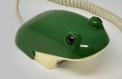 Vintage 80's David Craft Crusader Green Frog Flip Phone With Eyes