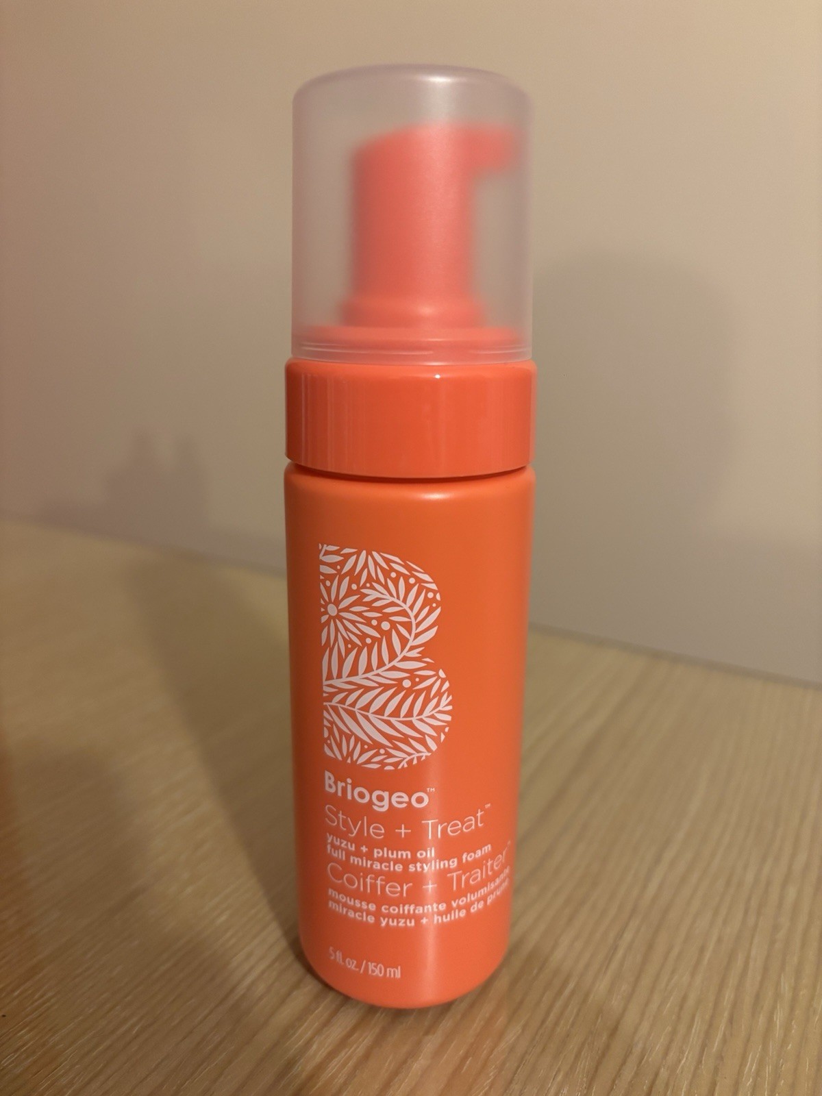 Mousse Coiffante Miracle Briogeo pour réussir votre brushing matinal texturisé