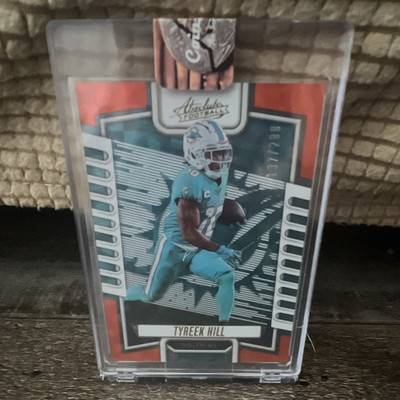 Panini 2023 Absolute Football Tyreek Hill #65 Orange Mosaic 137/299 Dolphins