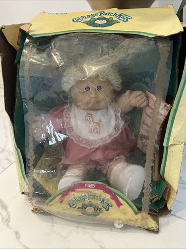 Cabbage Patch Kids 1985 Lemon Curly Girl Blue Eyes New in Original (beat up) box