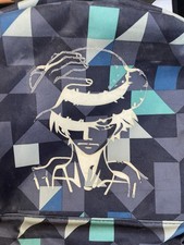 Jednoczęściowy plecak anime i drewniany zestaw notatników i długopisów