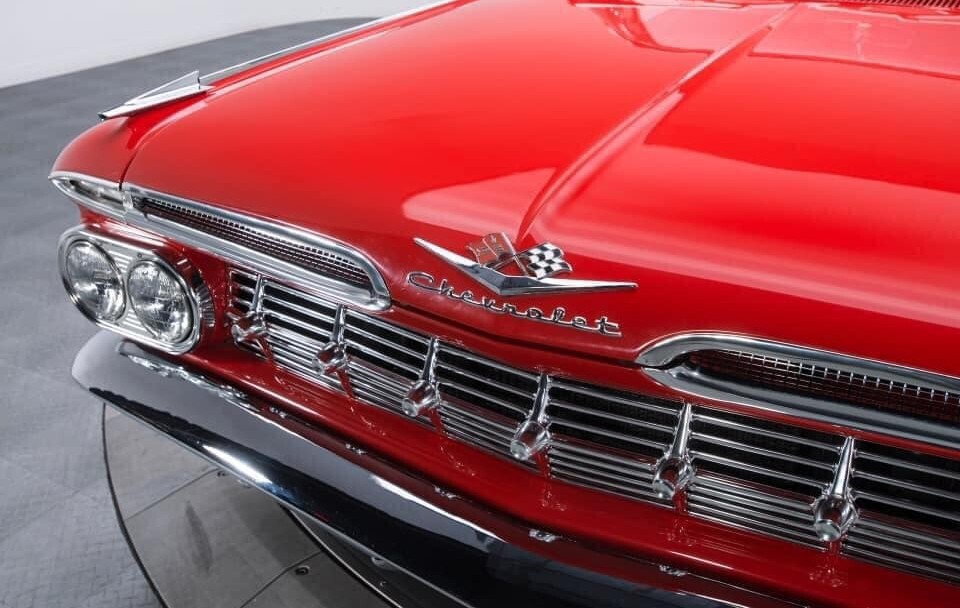 1959 Chevrolet Cars 2028 Trim Parts Crossed-Flag Hood V Emblem