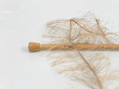 8-Skein Lot Long Eyelash Yarn SuperBulky Winter 8x50g/35m Camel Brown - Picture 3 of 4