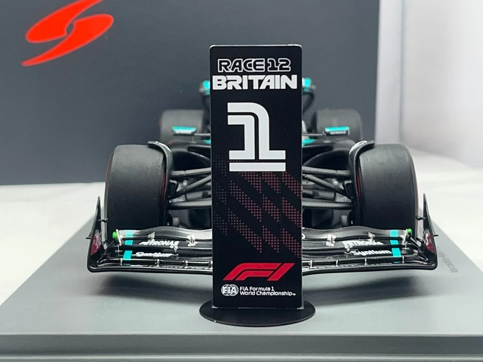 #44 Hamilton Mercedes AMG W15 Gewinner Gp 2024 Druckguss F1 Auto 1/18 Spark - Bild 2 von 4