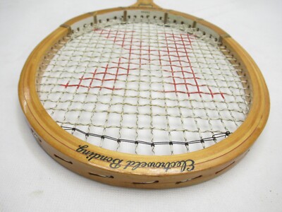 Raquette de tennis vintage Kawasaki en bois : décoration