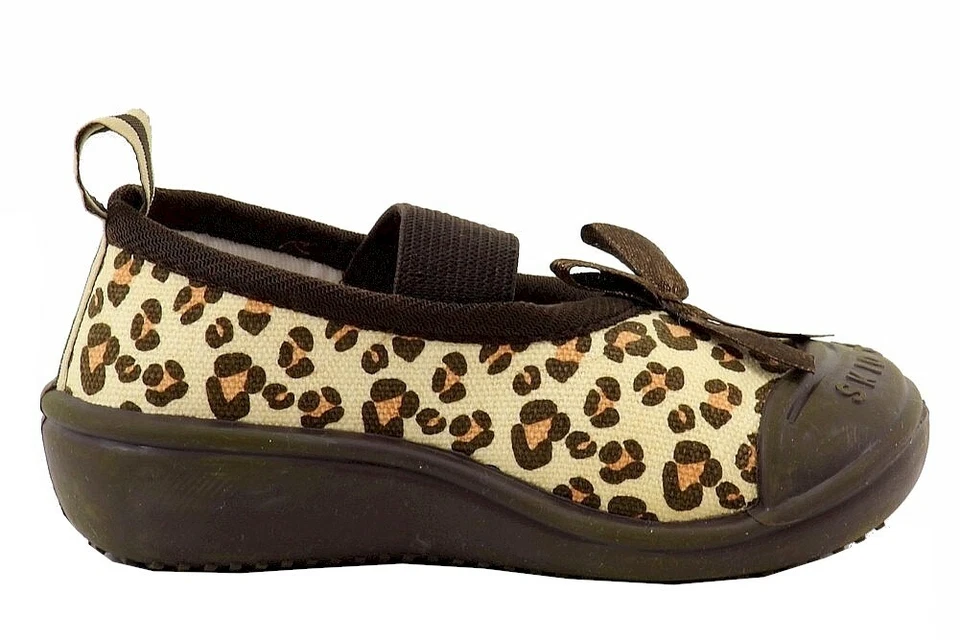 Sapatos de lona com estampa de leopardo marrom infantil Skidders Mary Janes - Imagem 3 de 4