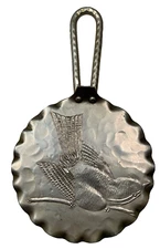 VINTAGE N.S. CO HAND HAMMERED ALUMINUM SILENT BUTLER CRUMB CATCHER