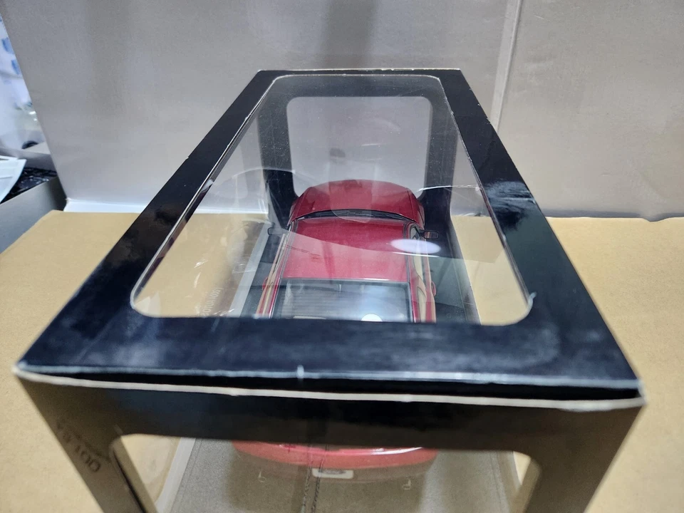 Autoart 73012 2005 Ford Mustang GT " 2004 versión Auto Show" Red Fire 1/18 Foto 3 de 4