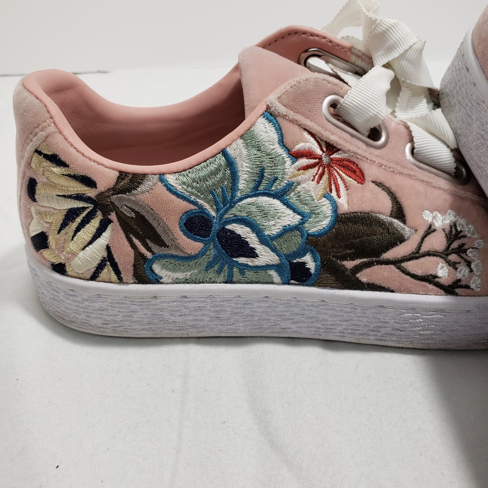 Scarpe Puma donna taglia 9 cestino cuore iper rosa pizzo velluto ricamato