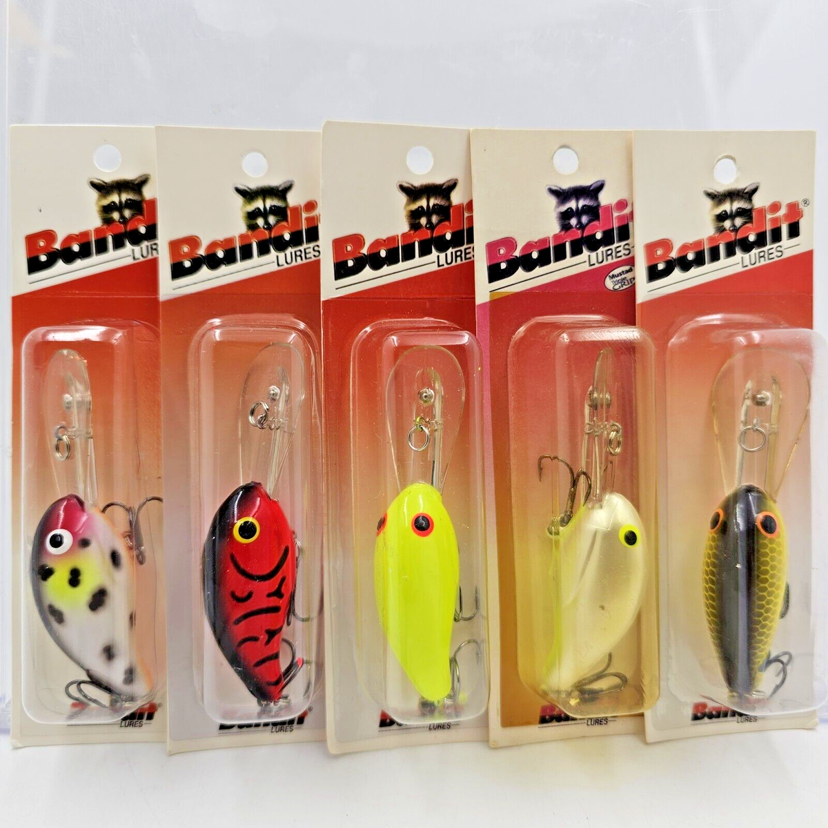 New Pre Pradco Bandit 300 Crankbait Fishing Lure Red Pack Choose Color New Pre Pradco Bandit 300 Crankbait Fishing Lure Red Pack Choose Color