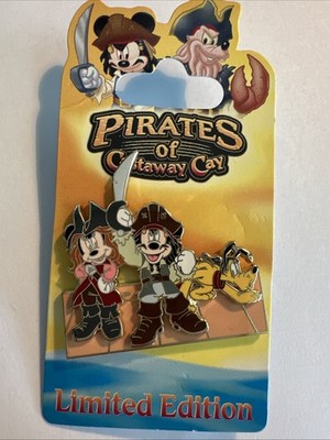DCL Cruise Line Pirates of Castaway Cay Mickey Minnie Pluto LE 500 Disney Pin
