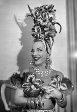 Bomba brasileña Carmen Miranda vestidor London Pallad - Foto antigua 1948