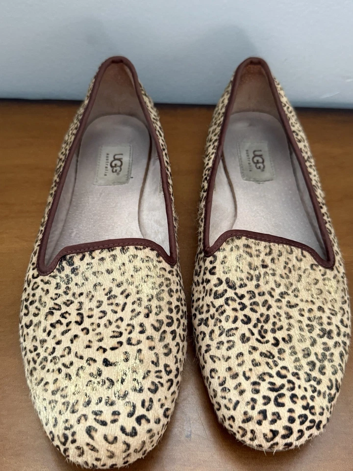 Zapatos planos de ballet UGG Alloway metálicos de leopardo para mujer talla 11 piel de oveja Foto 3 de 4