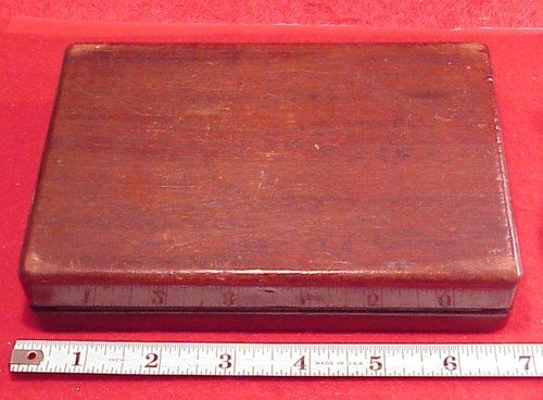 RELOJ BOLSILLO ANTIGUO VINTAGE 6,5 X 4,5 CAJA MADERA CHAUX DE FONDS 60 MM APERTURA - Imagen 4 de 13