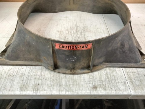 1973 to 1979 Ford Truck Radiator Fan Shroud 302ci CRACKED OEM - Picture 9 of 10
