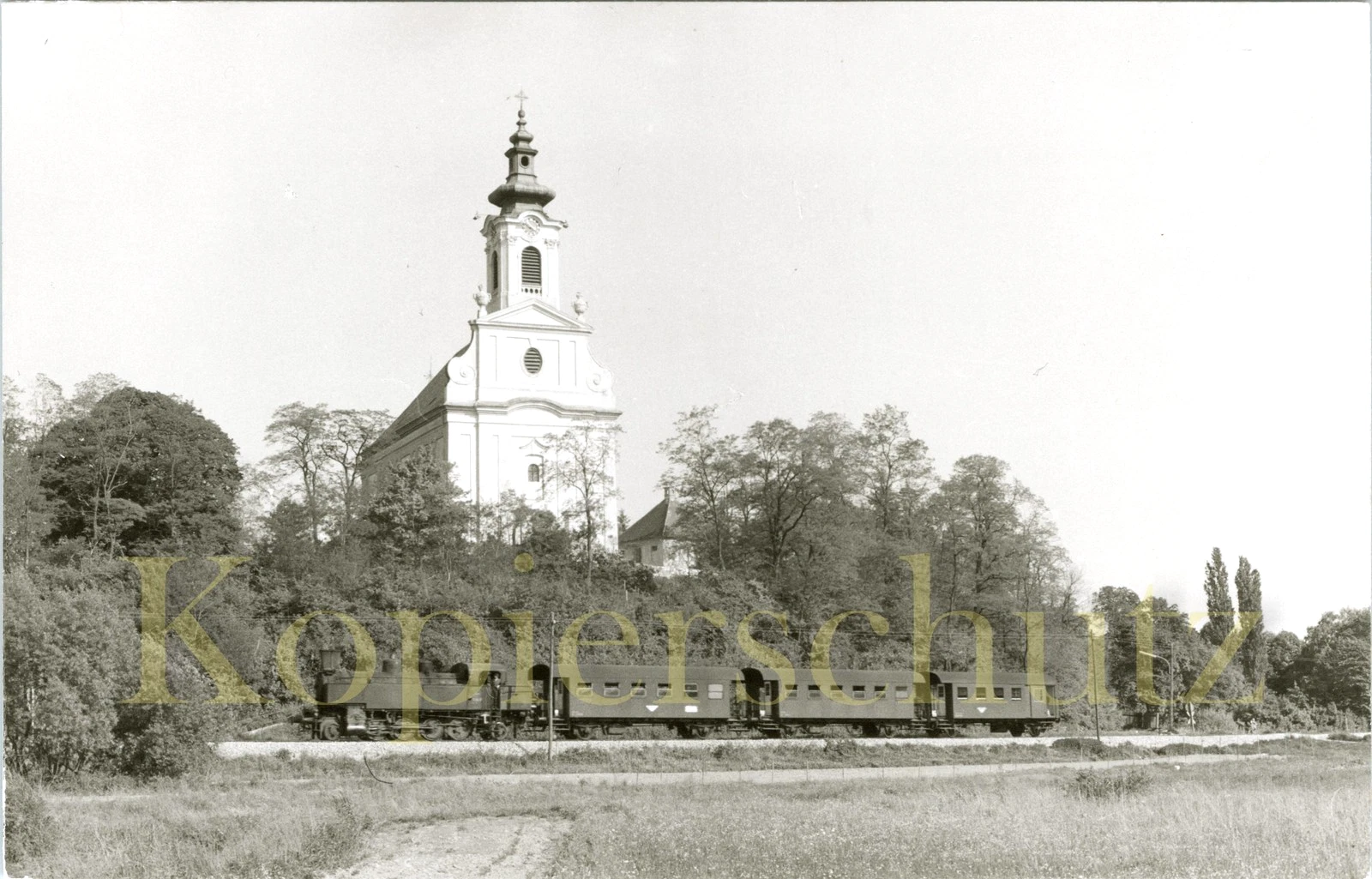 Foto - ÖBB 93.13-14 in Bad Pirawarth 8.1971 - Bild 1 von 1