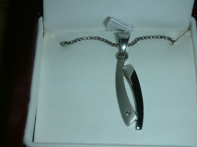 Waghalsiger Diamanten eleganter Anhänger mit Kette UVP 84,99  