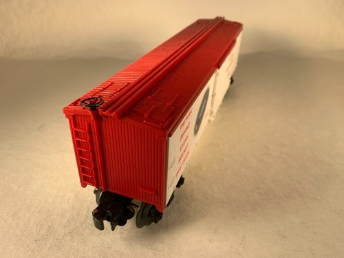 LIONEL 6-19523, DR. ROBERT GODDARD ROCKET SCIENTIST REEFER, NIB (1991) - Picture 4 of 8