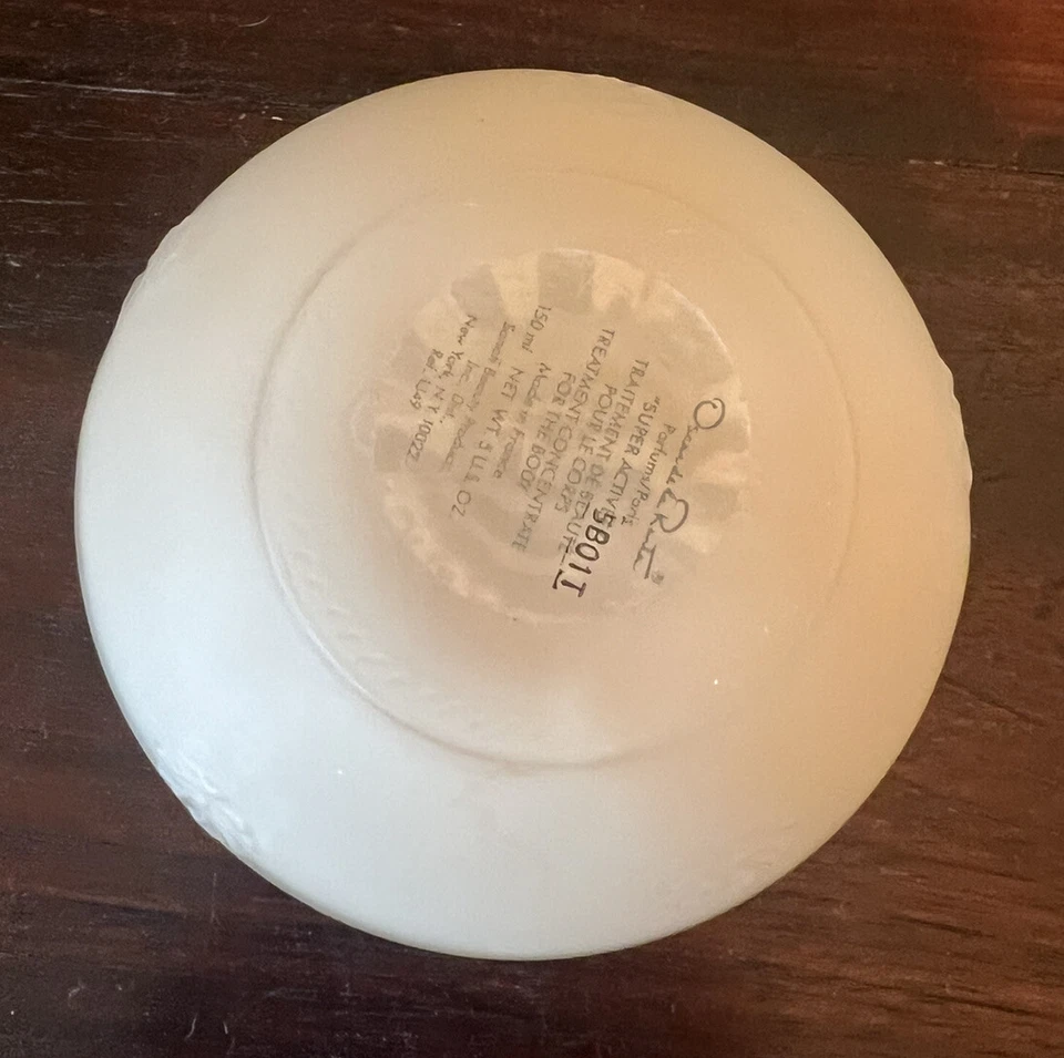 Oscar De la Renta Super Activee 5 oz. Tratamento concentrado corporal - Imagem 3 de 4