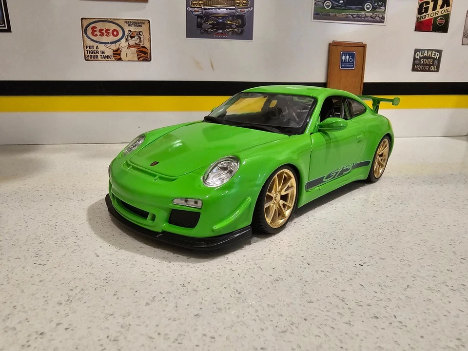 Fast & Furious 1:18 Scale Die-cast Car Diego's Porsche GT3 Custom - Image 2 of 4