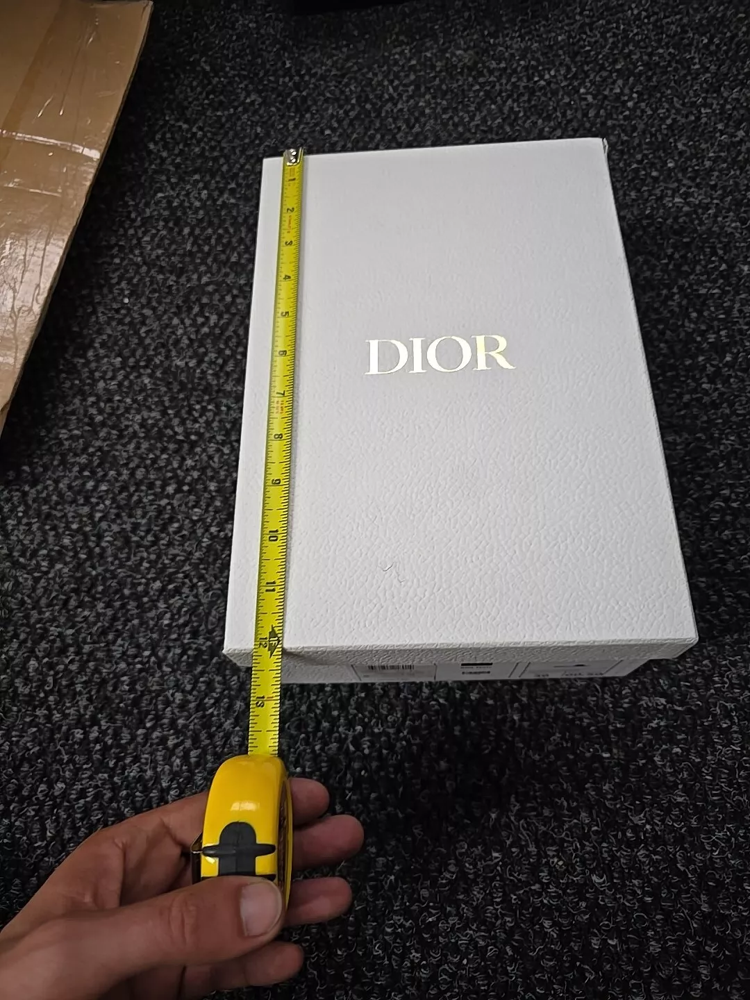 Authentique boîte à chaussures Dior 13x10x5 pouces