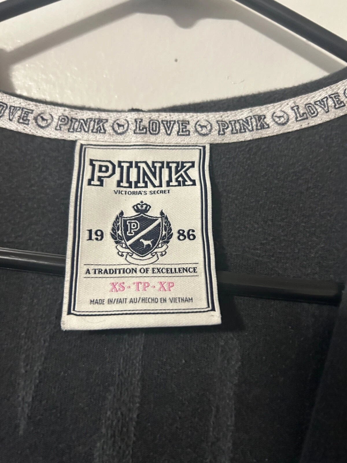 UNDERCOVER Victoria's Secret LOVE ROSA nero con cappuccio argento glitter XS