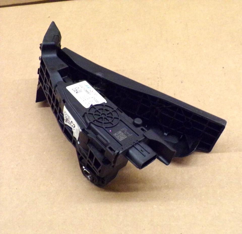 2015 hyundai sonata gas pedal 2015-2017 - Image 3 of 4
