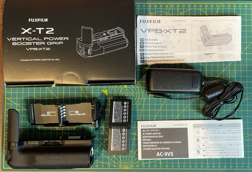 Fujifilm VPB-XT2 Vertical Grip for X-T2 W/ 2x batteries and AC-9VS Power Adapter