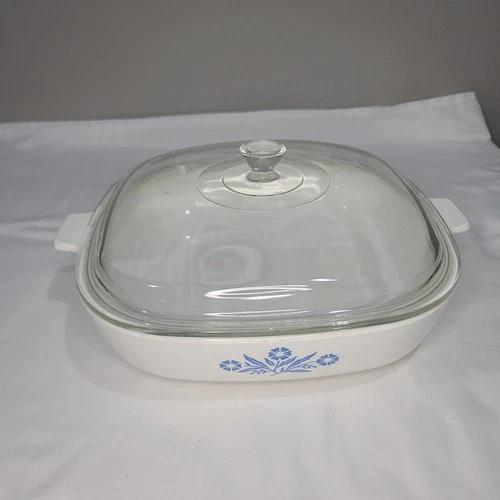 Vintage Early 1960’s Corning Ware Cornflower 10 inch APD With Pyrex Lid A-19