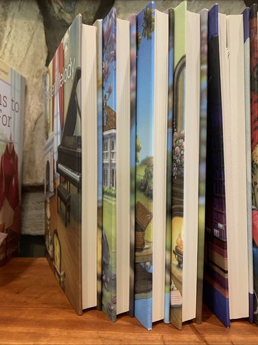 Guideposts Book lot 34 Hardcover Tearoom Grace Savannah Amish Mixed Mystery HC - Imagen 9 de 11