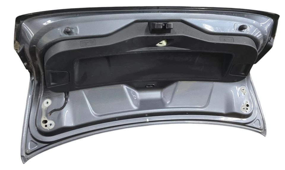 Volkswagen Jetta 2019-2022 conjunto de tapa de maletero OEM Foto 4 de 4