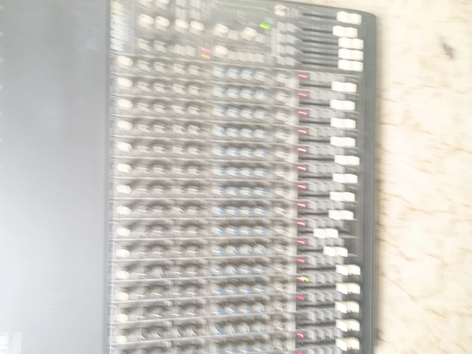 Mackie 1604-VLZ PRO 16 Kanal Mikrofon/Line Mixer - Bild 3 von 4