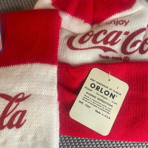 Vintage 1976 Coca-Cola Winter Beanie Cap Hat & Scarf Never Worn - Picture 4 of 5