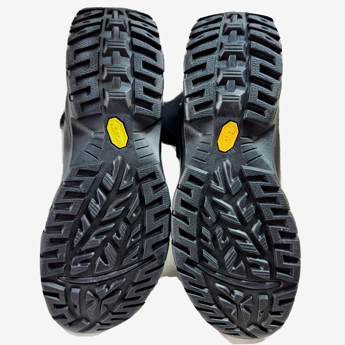 UGG Tahoe Waterproof Boots NEW! $225 Sz 9 Black DryTech 
