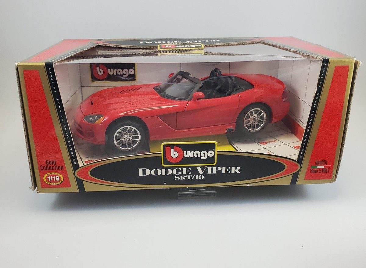 Bburago Gold Collection 1/18 Dodge Viper SRT/10 Red Made in