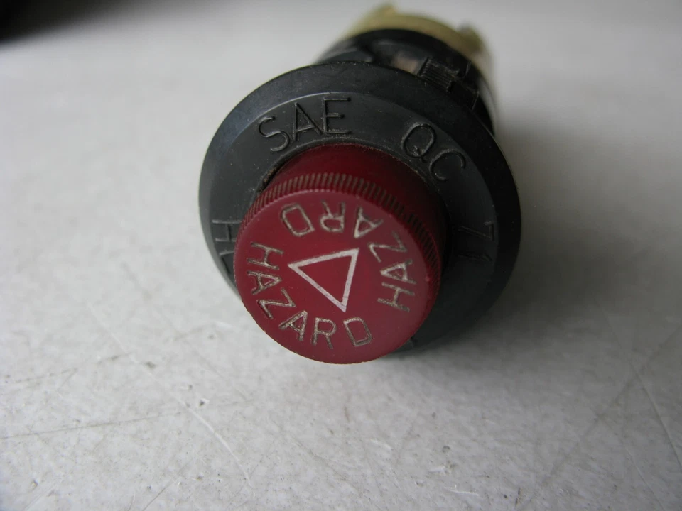 Porsche 911 Early Hazard Switch Hella 1579-08 - RARE - Image 2 of 4