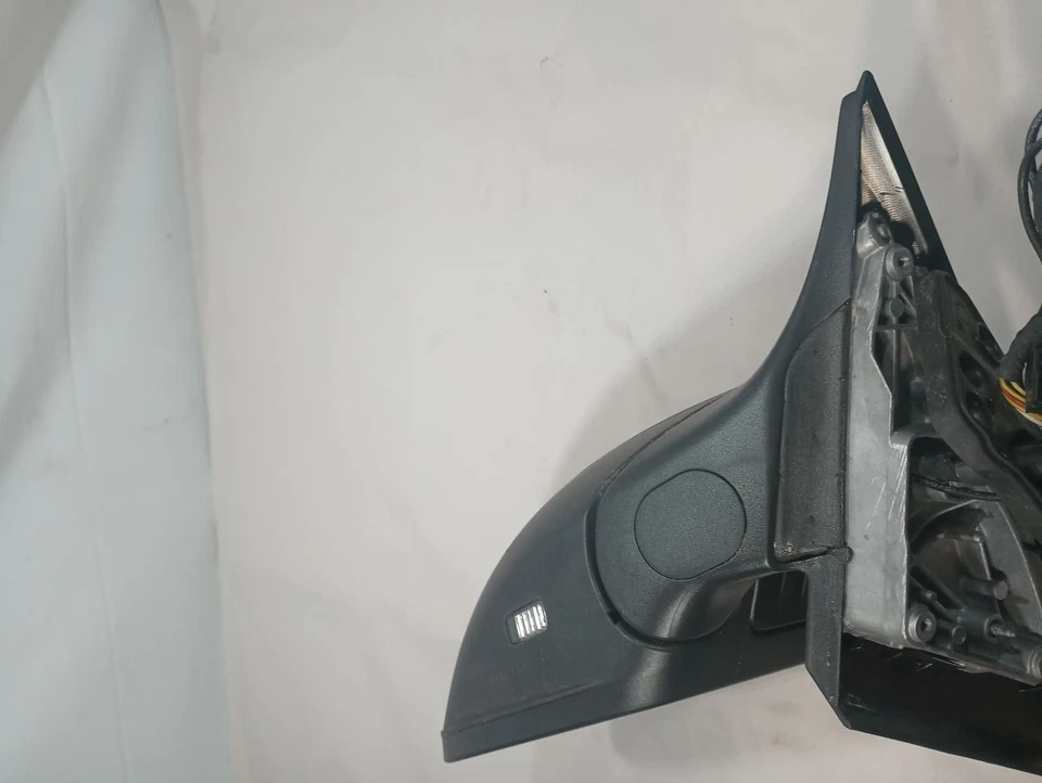 Espejo de puerta derecho usado se adapta a: Mercedes-benz Mercedes clase c 205 2016 tipo SDN C3 Foto 3 de 4