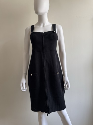 £3,250 Auth Chanel Black Knit Zip Dress, Chanel CC Pearl Buttons Dress, UK 14 - Picture 3 of 24