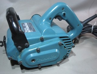 Bürstenschleifer Makita 9741J Stahl/Messing/Nylon Bürste Makpac